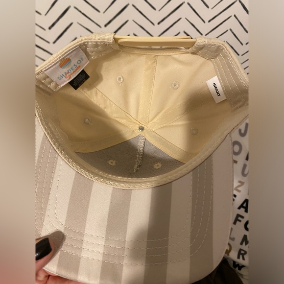 Brand new infant hat! - Picture 3 of 4